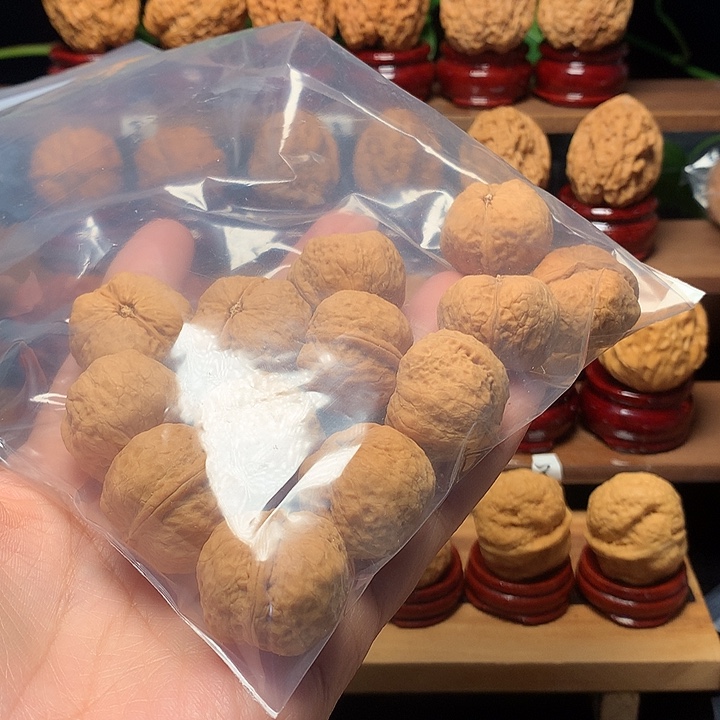 道***然吊坠桃核方墩手持