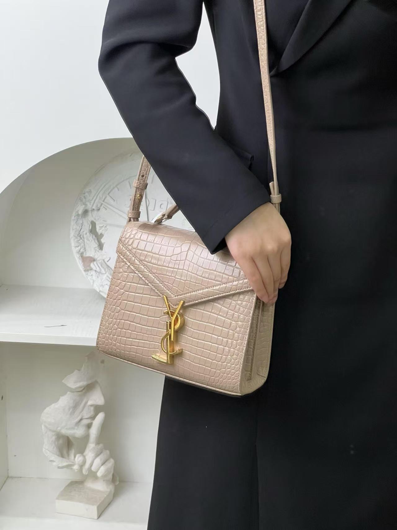 99新 YSL/圣罗兰 cassandra 小号奶茶金鳄压/甄选