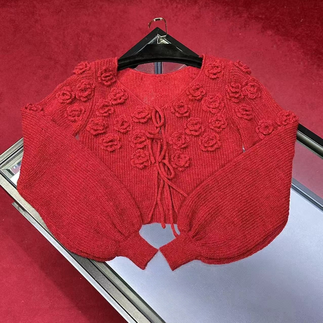 E584时尚毛针织衫女装针织衫百搭花朵设计师红色镂空保暖