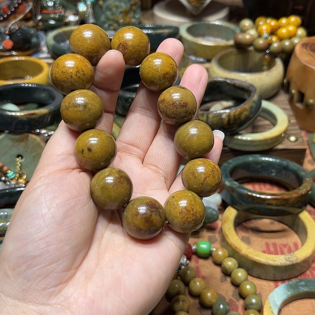 岫岩河磨玉（透闪石质玉）手串未镶嵌徐*兄