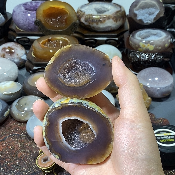 水晶未镶嵌摆件聚宝盆