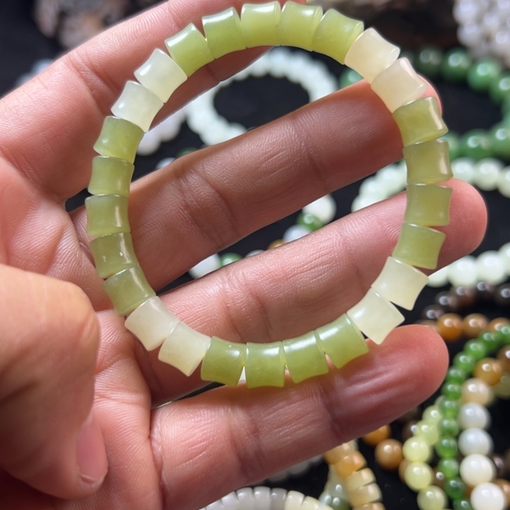 和田玉（糖玉）未镶嵌手链