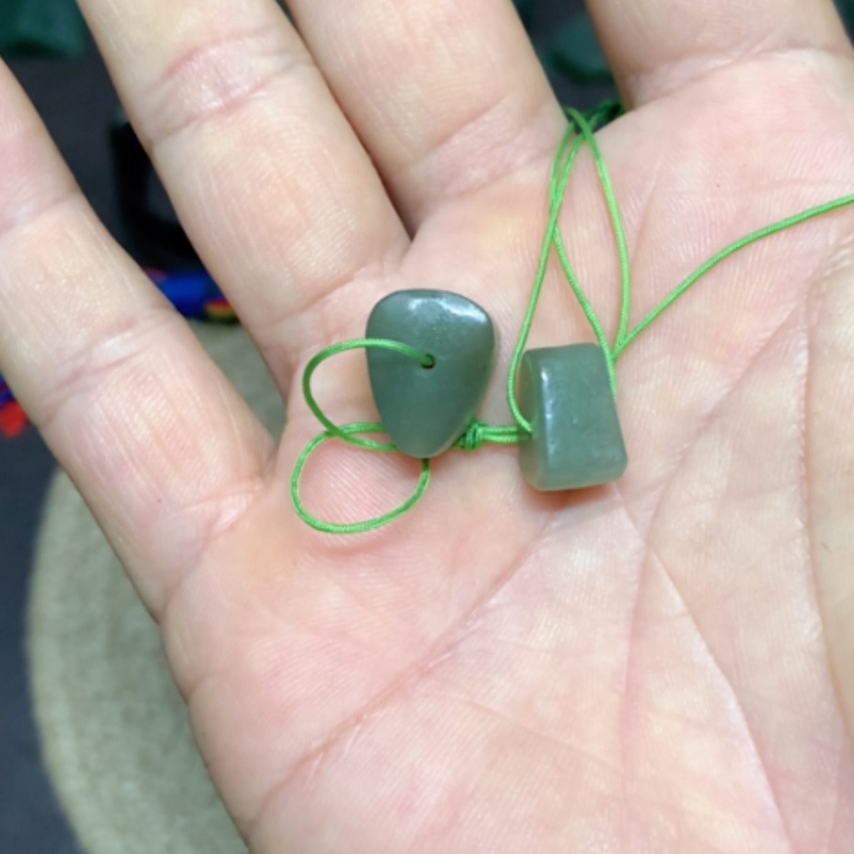 【闪购商品】颈饰未镶嵌岫岩老玉（透闪石质玉）音*