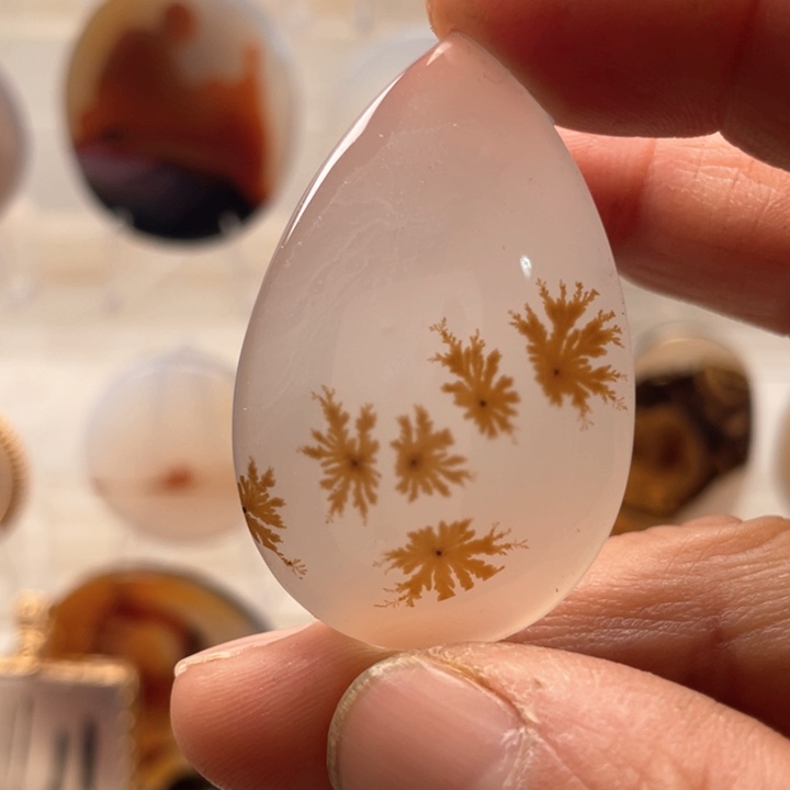 未镶嵌吊坠(不含链)玛瑙/玉髓