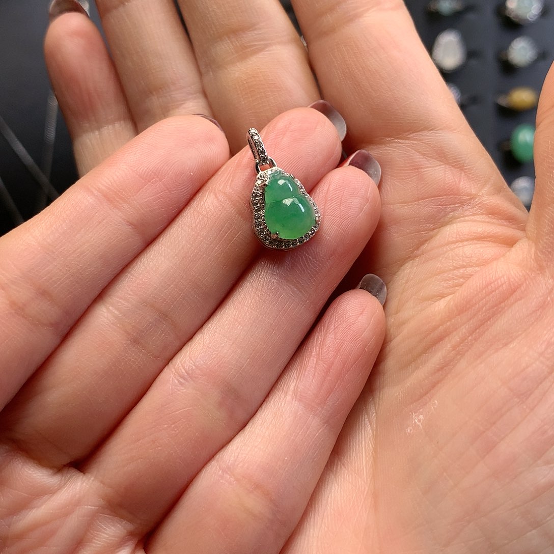 翡翠颈饰银S925镶嵌11111