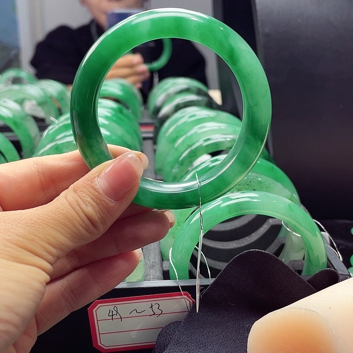 石英质玉未镶嵌项圈