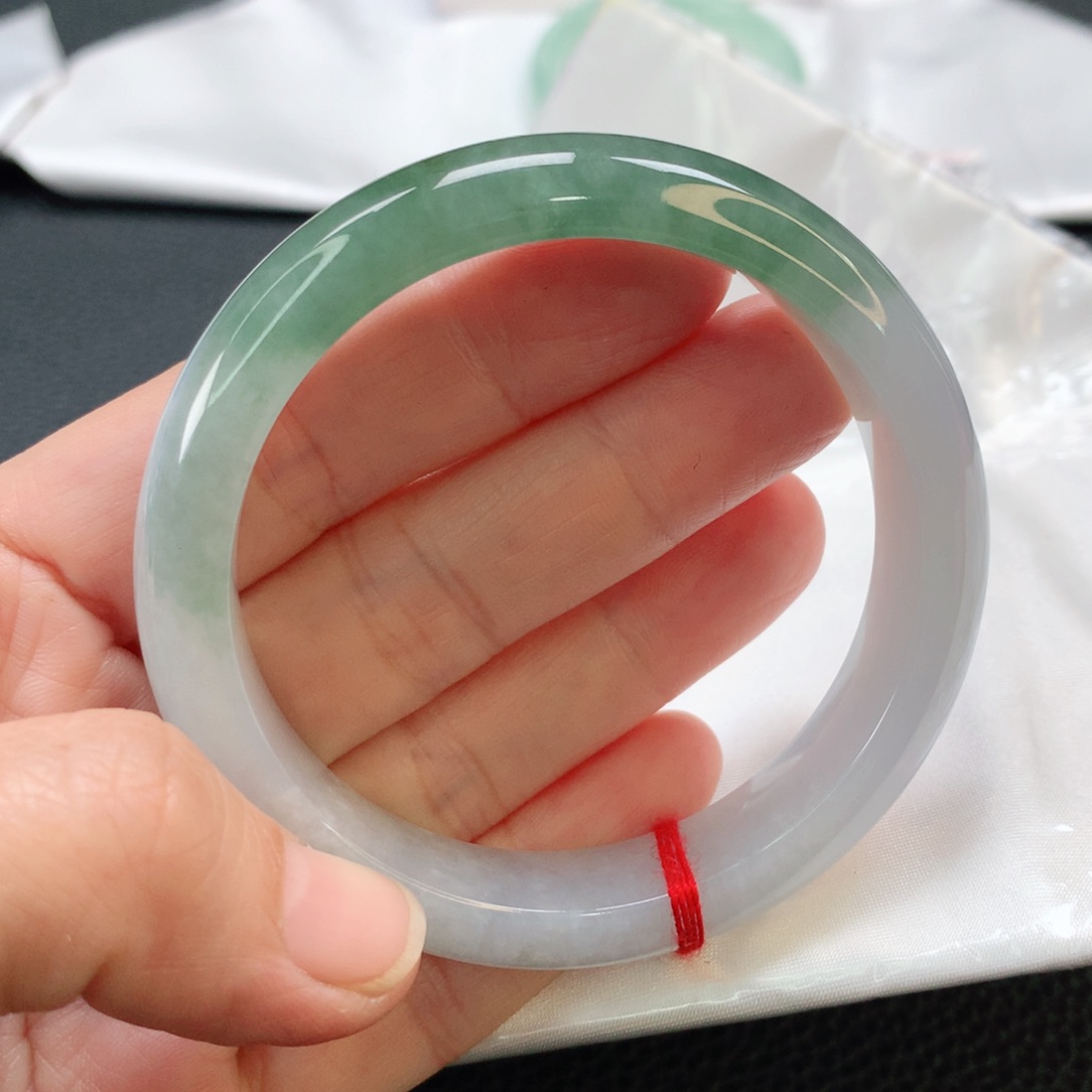 翡翠手镯未镶嵌56正