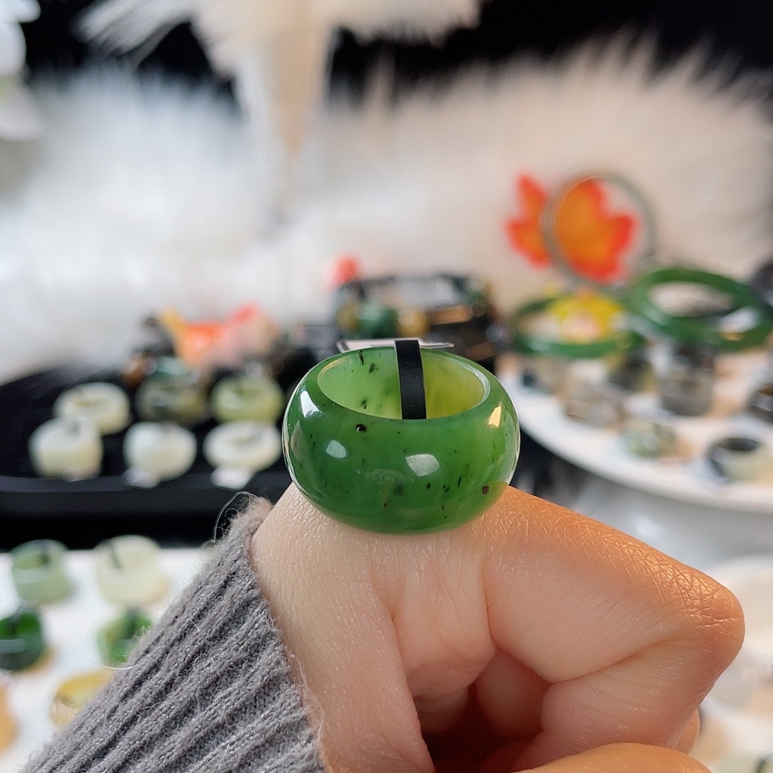 薪***同和田玉未镶嵌戒指k44 碧玉乌兰海馒头18.6mm