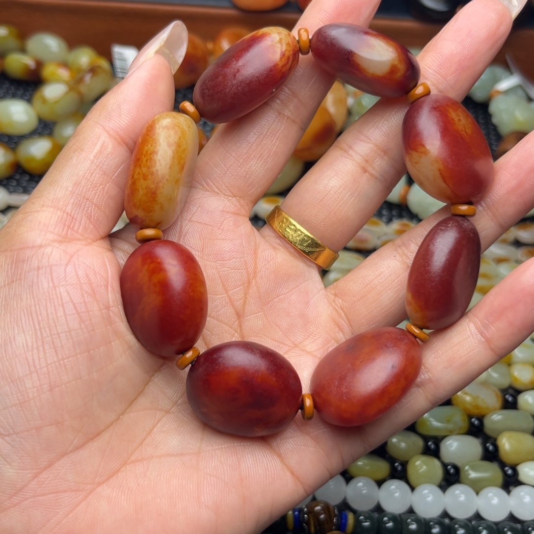 揽***尘手链未镶嵌和田玉（糖玉）