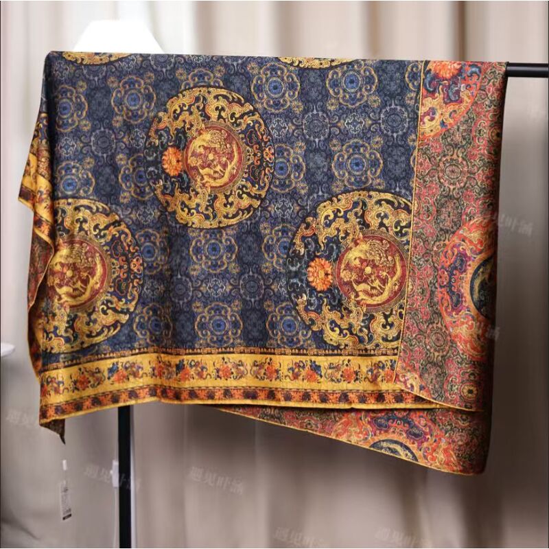 FJ004玄锦八宝（140*140）女士围巾