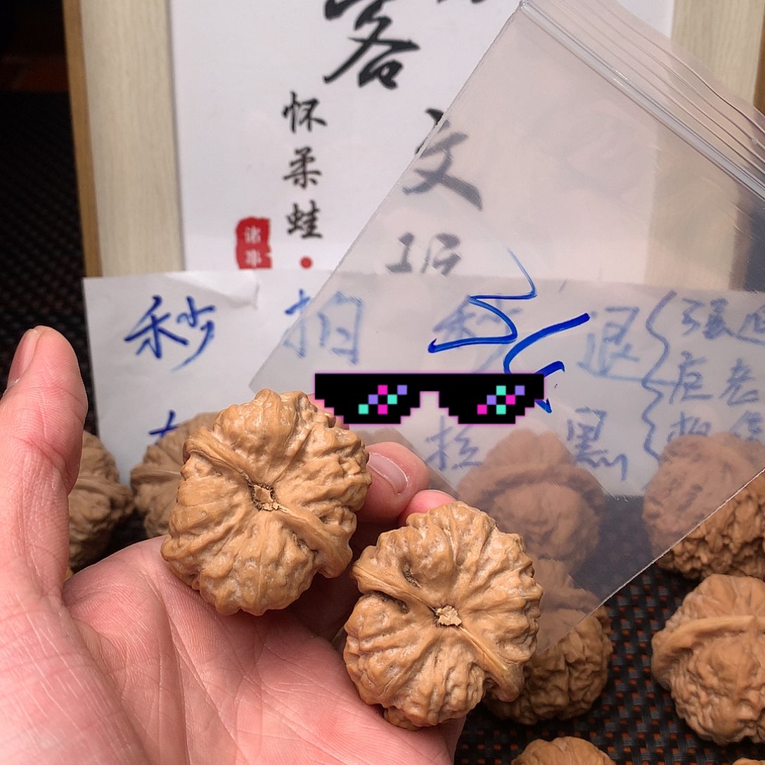 文玩核桃把件八方客1111111