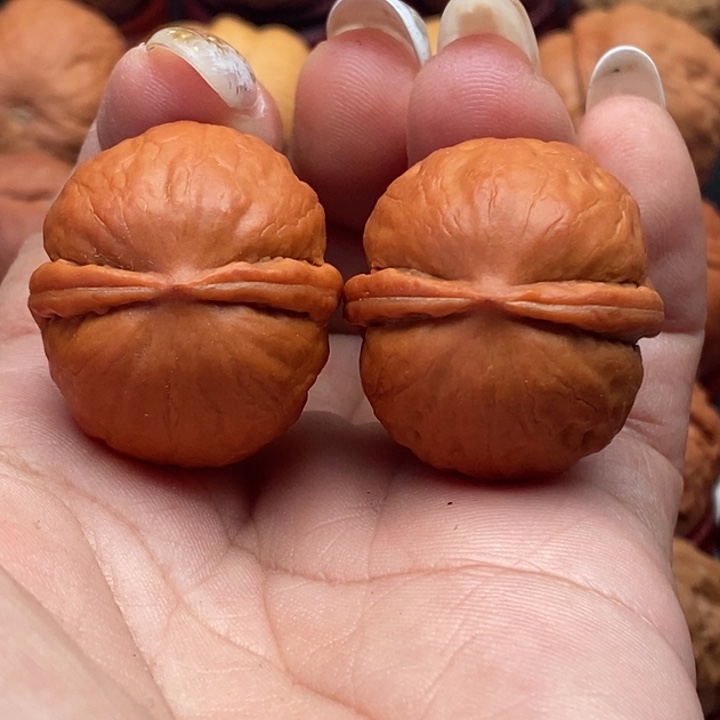 核桃精品文玩核桃手捻龙珠