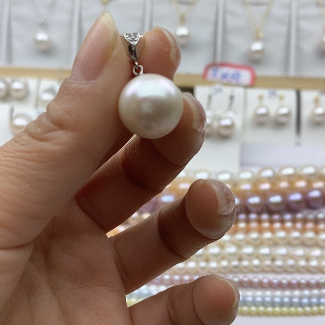 淡水珍珠吊坠(赠链)银S925镶嵌