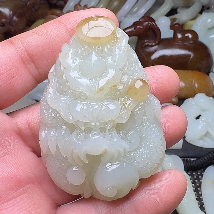 未镶嵌和田玉挂件