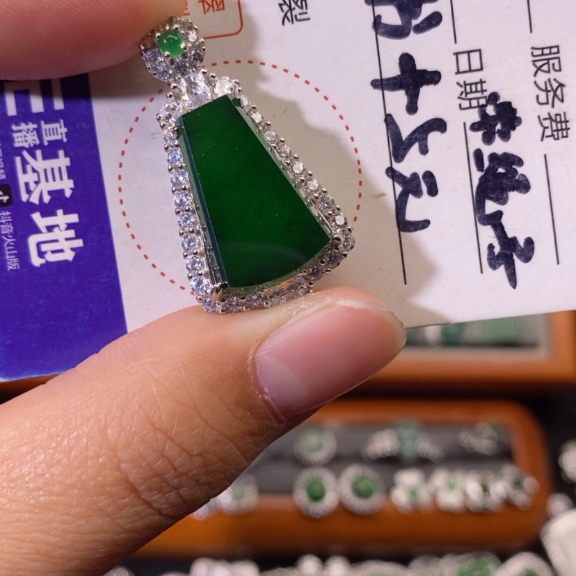 【闪购商品】翡翠颈饰银S925镶嵌天然