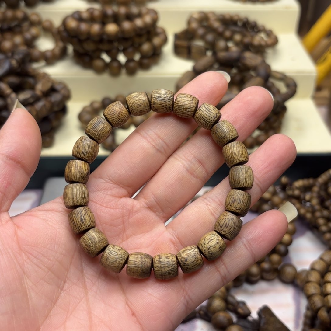 沉香手串^****?卡1.0单圈多样性发一