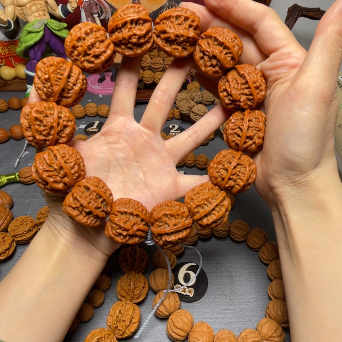 核桃红皮龙脊大手持88