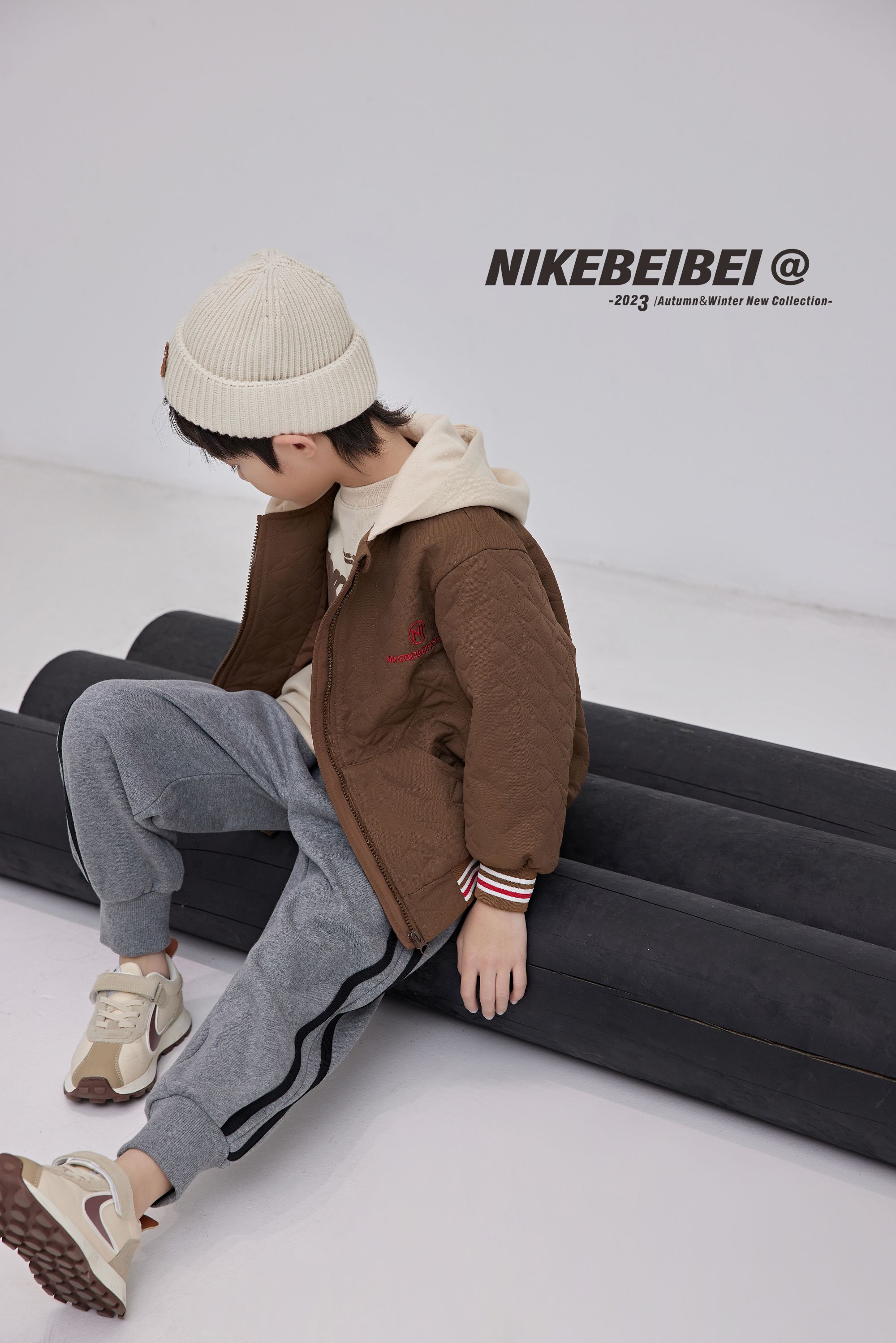 735703妮可贝贝中男童梭织外套拉链休闲带帽秋冬时尚