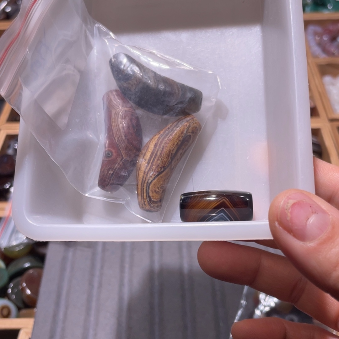 玛瑙/玉髓未镶嵌珠宝半成品