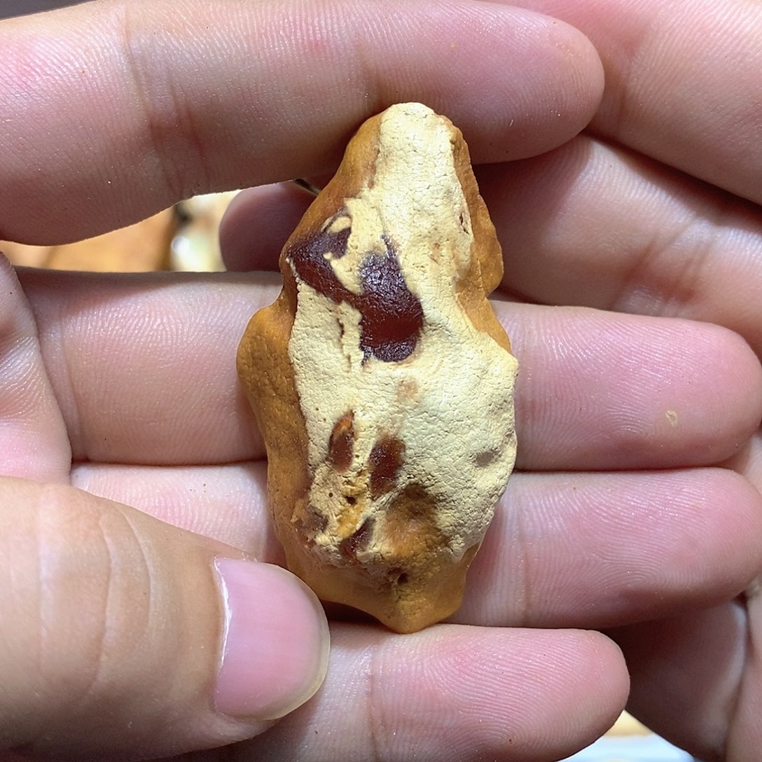 定制琥珀蜜蜡原石定制