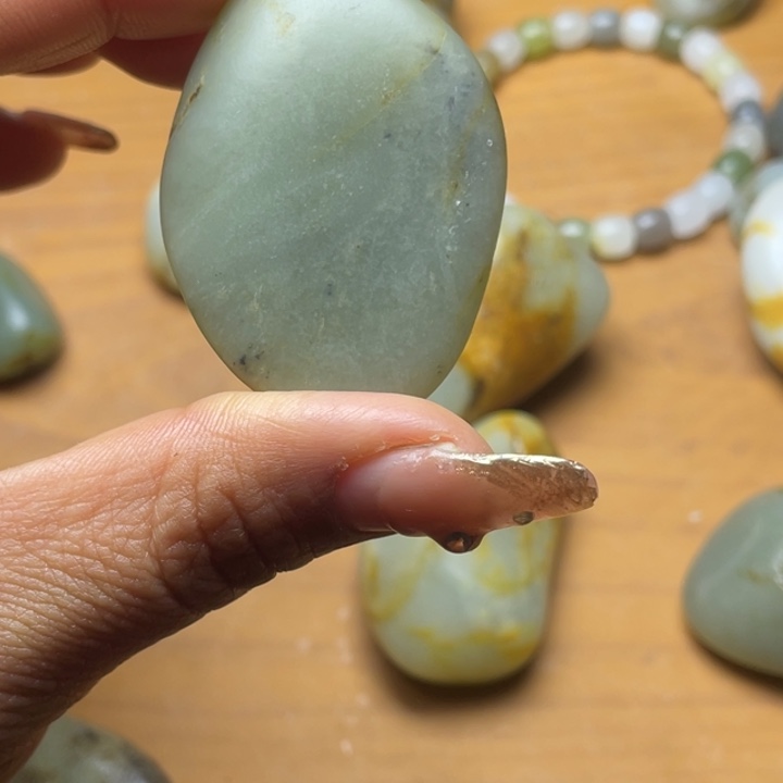 和田玉未镶嵌珠宝半成品