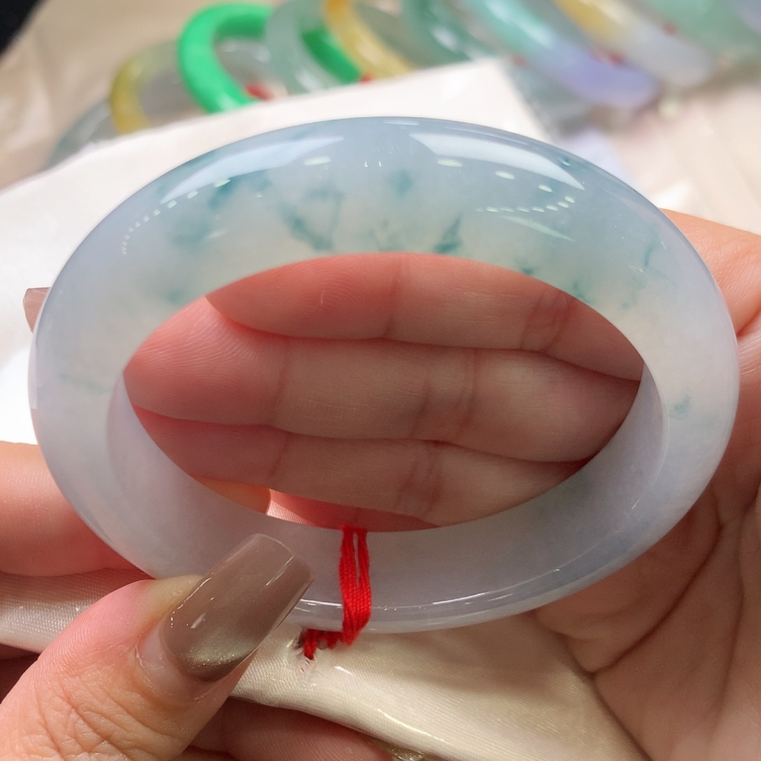 翡翠未镶嵌手镯56.5正圈