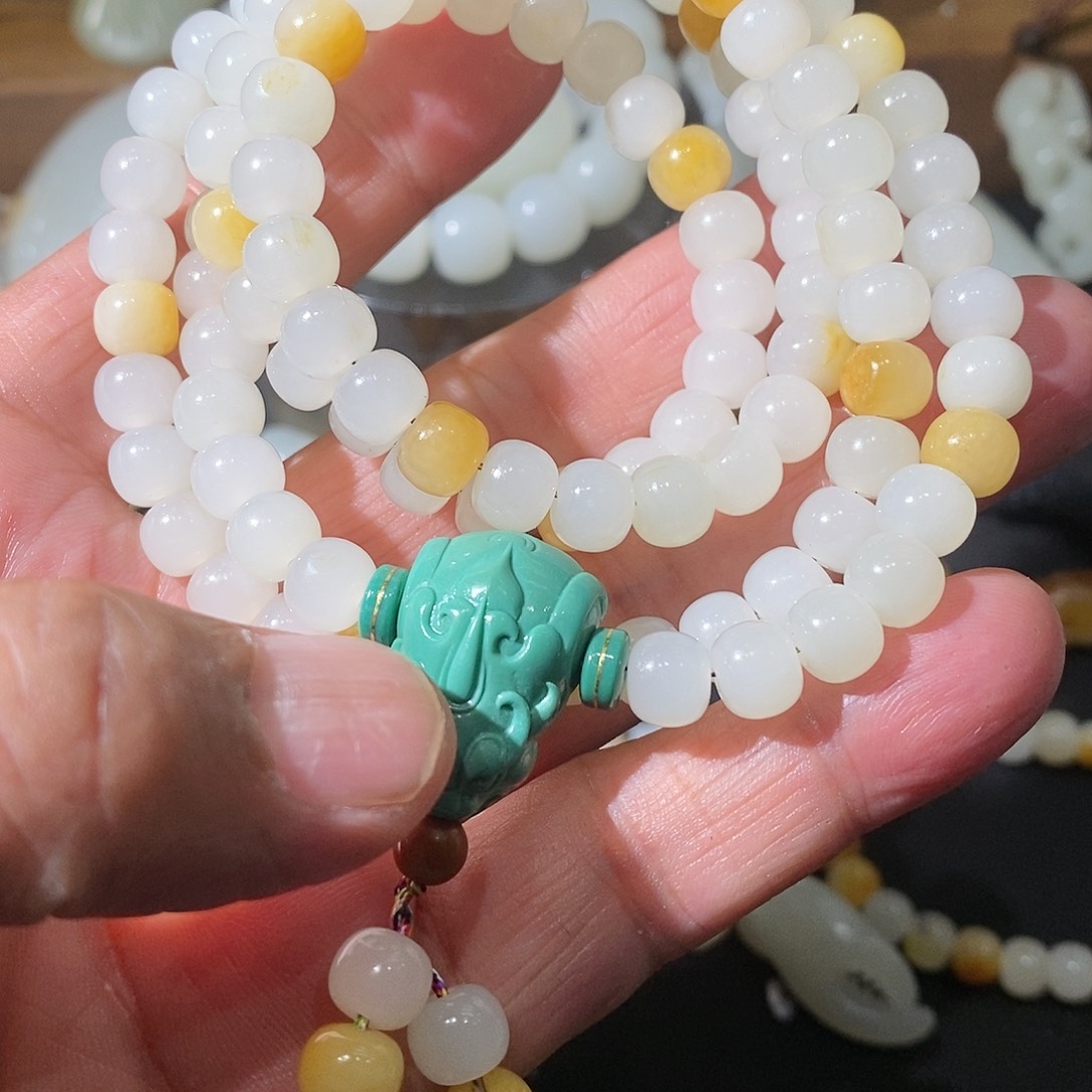 未镶嵌和田玉（白玉）车挂修*