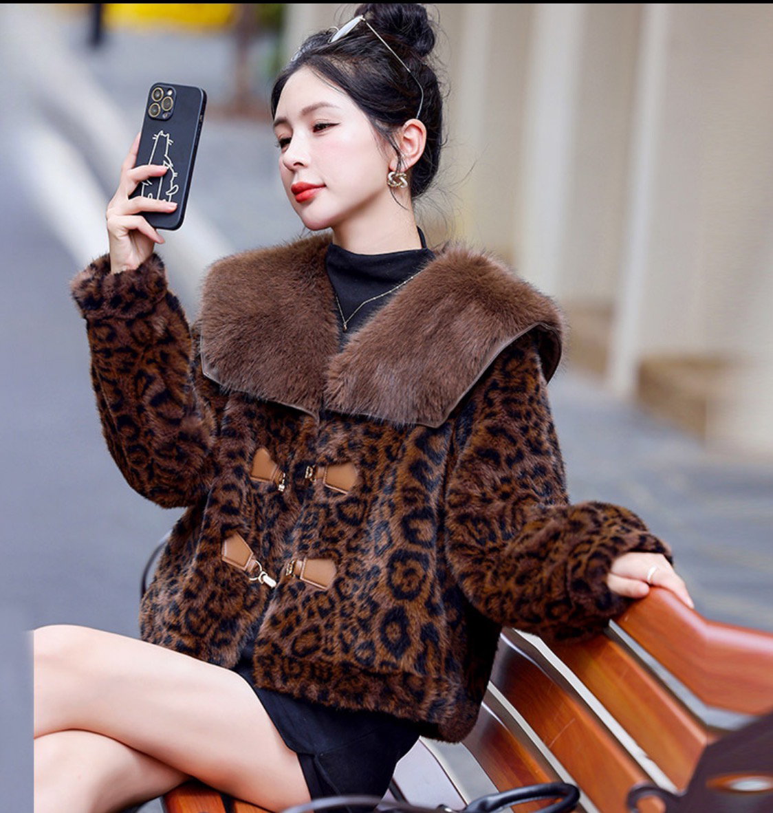 豹纹大毛领翻领2025年最新款大豹点时尚短裤领子欧豹绒毛短外套