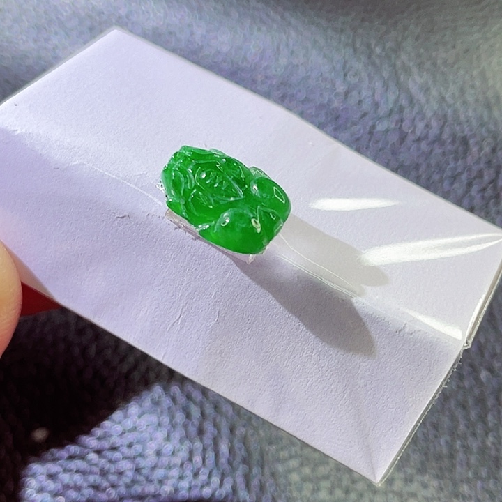 定制翡翠未镶嵌翡翠