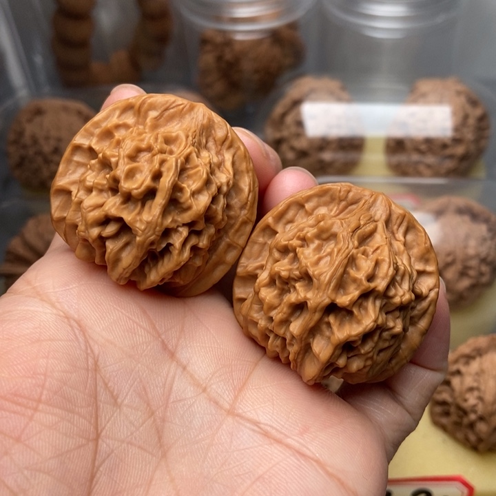 文玩核桃把件天地