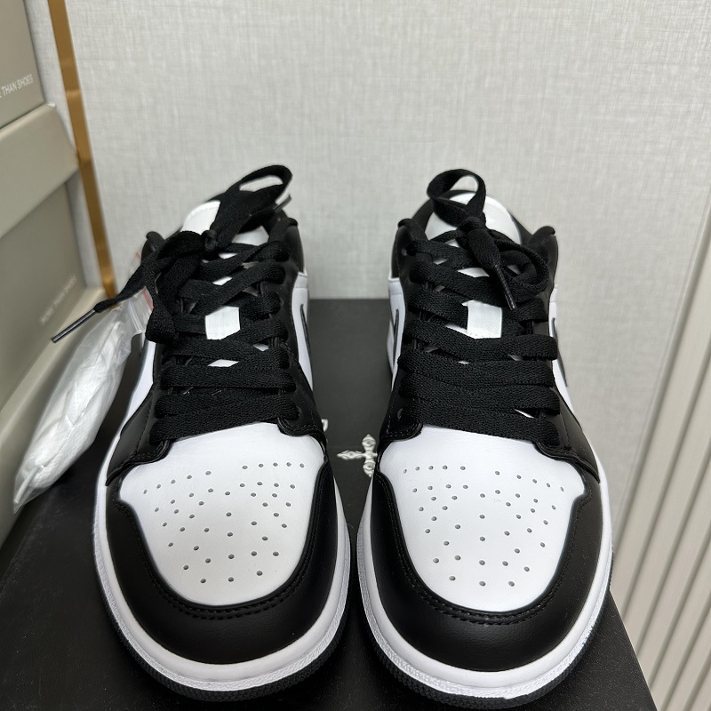 飞人联名款dc0774 女款36-39 男款40-44  （脚肥的建议拍大半码）