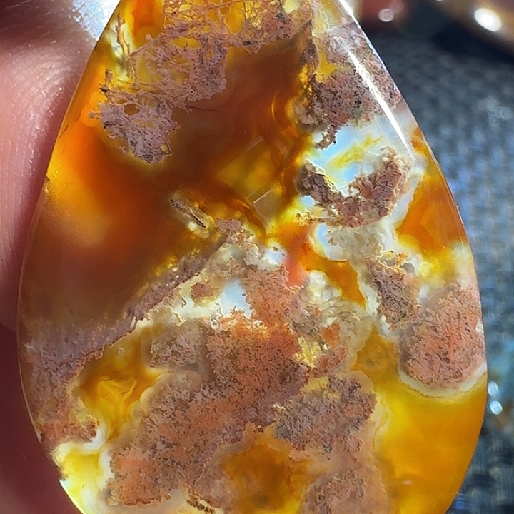 黄***远玛瑙/玉髓未镶嵌颈饰