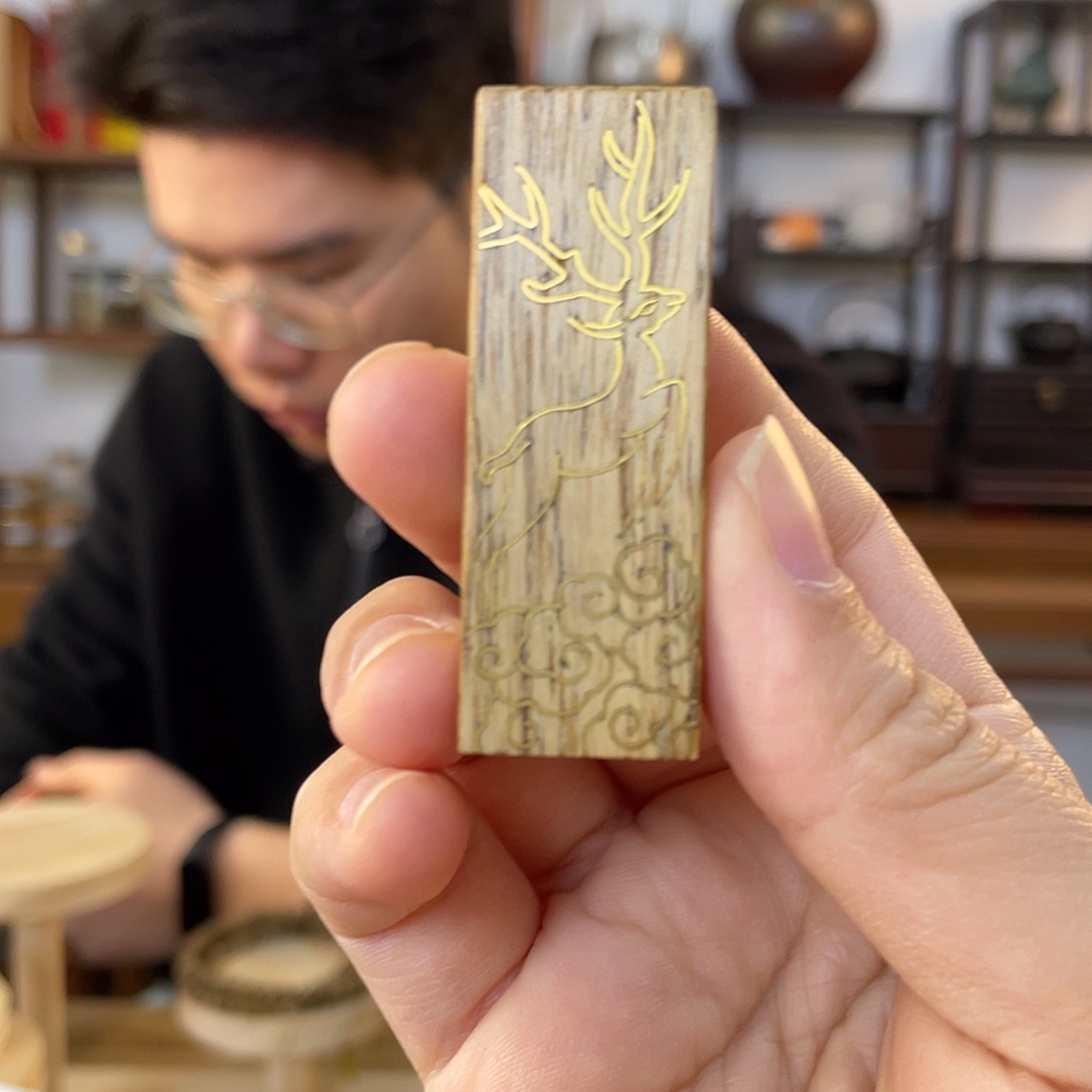 沉香吊坠老西马福禄6.46g