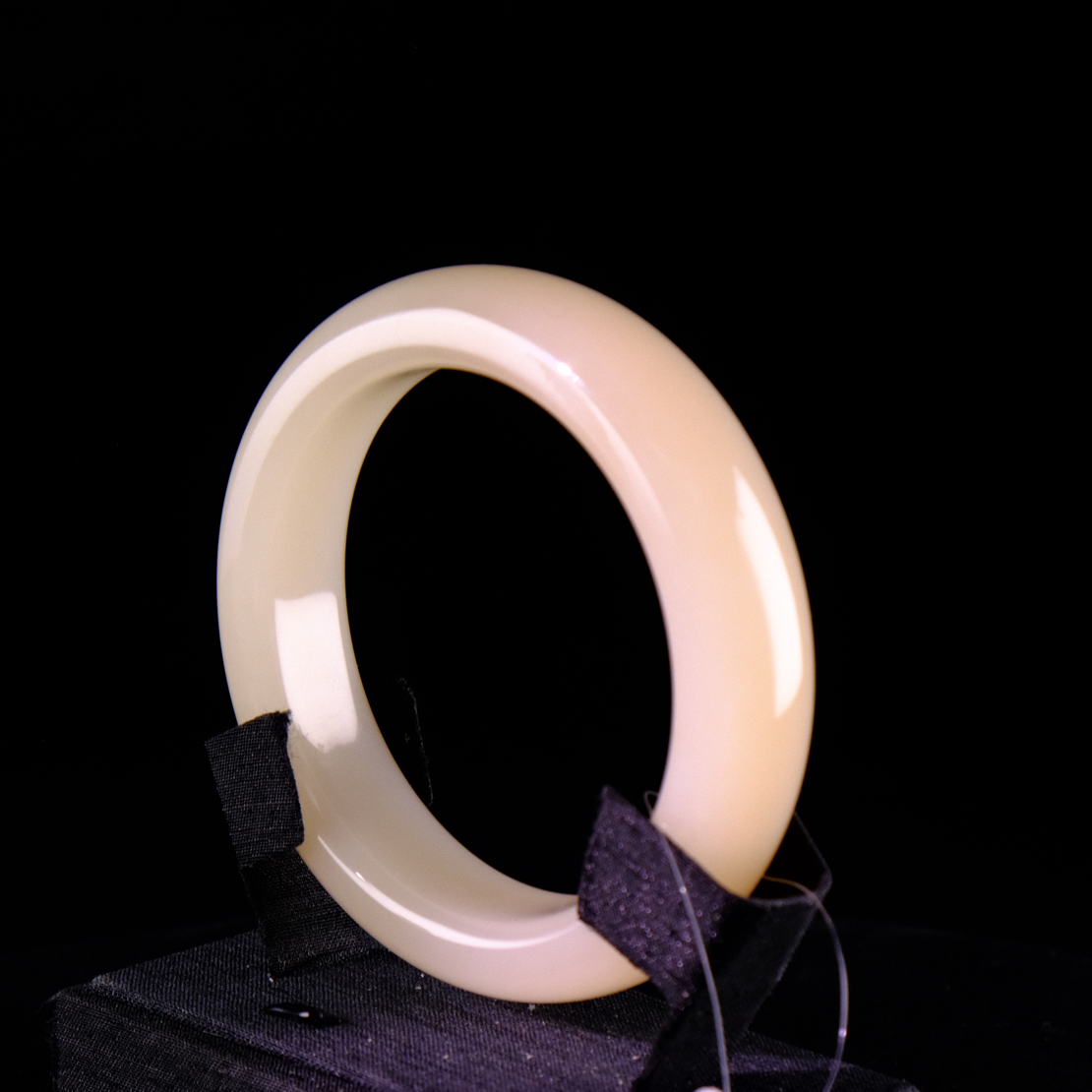 福璐百泽和田玉藕粉色手镯