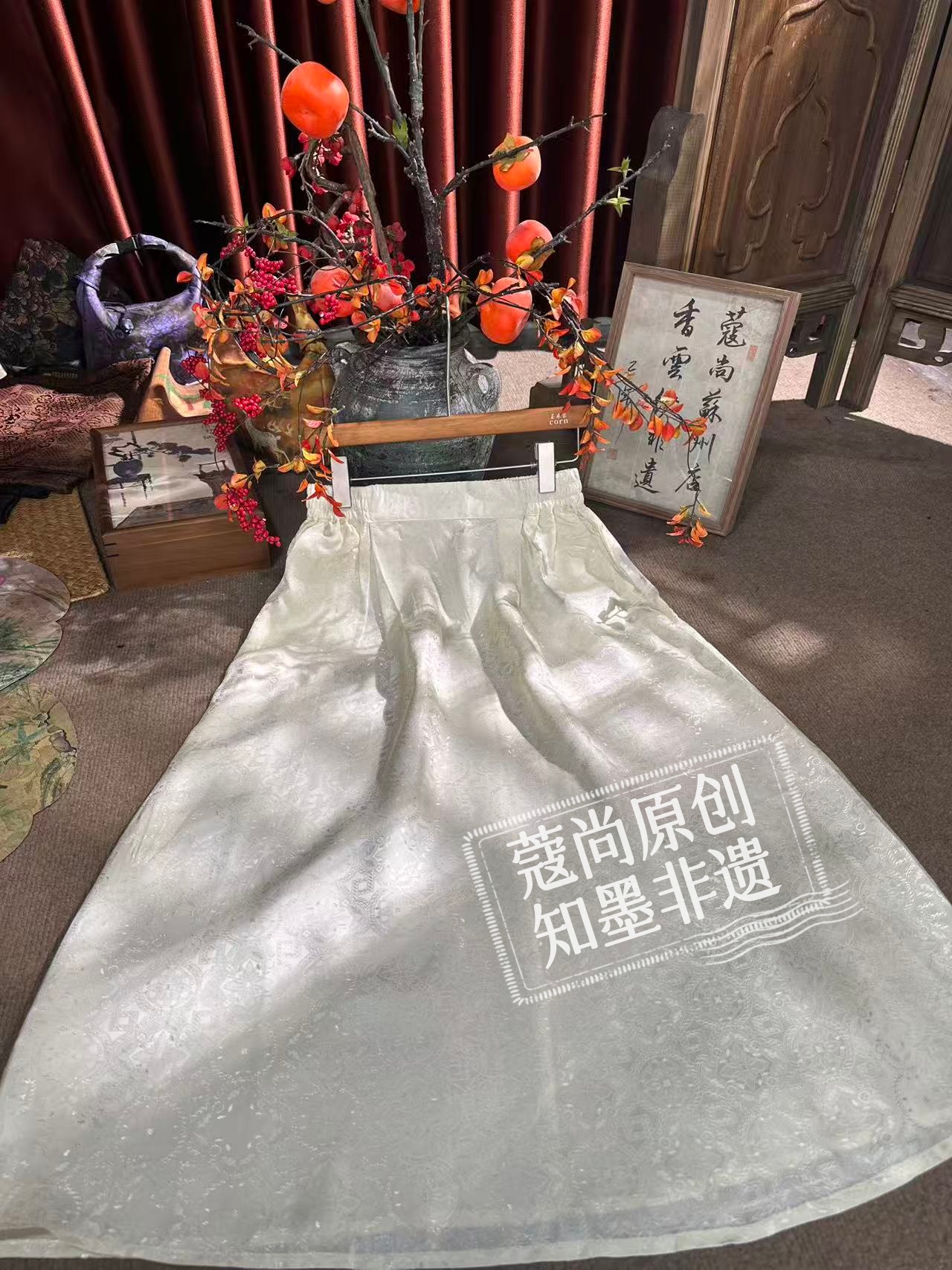 春季新款新中式国风宽松显瘦高腰莲花纹提花A字版半身裙