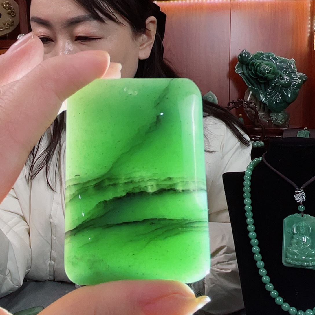 密玉（石英质玉）颈饰未镶嵌