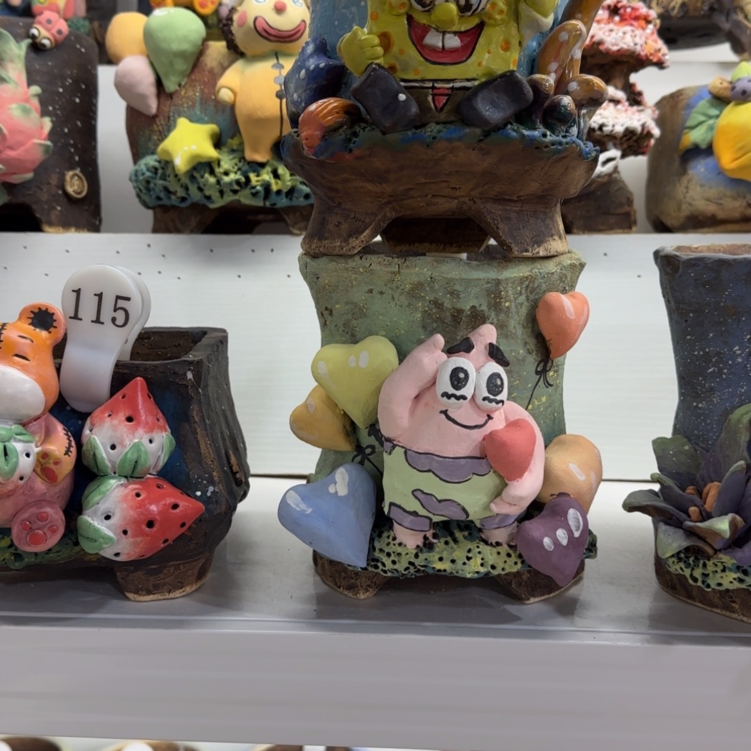 ****猫本默花器麦饭石花盆