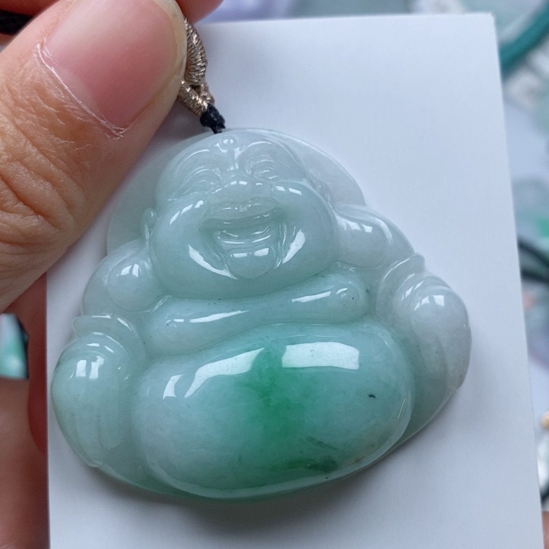 翡翠颈饰未镶嵌L****N佛