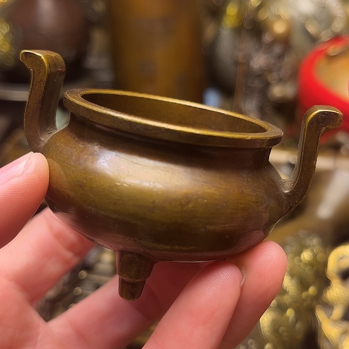 精美铜器批发档口