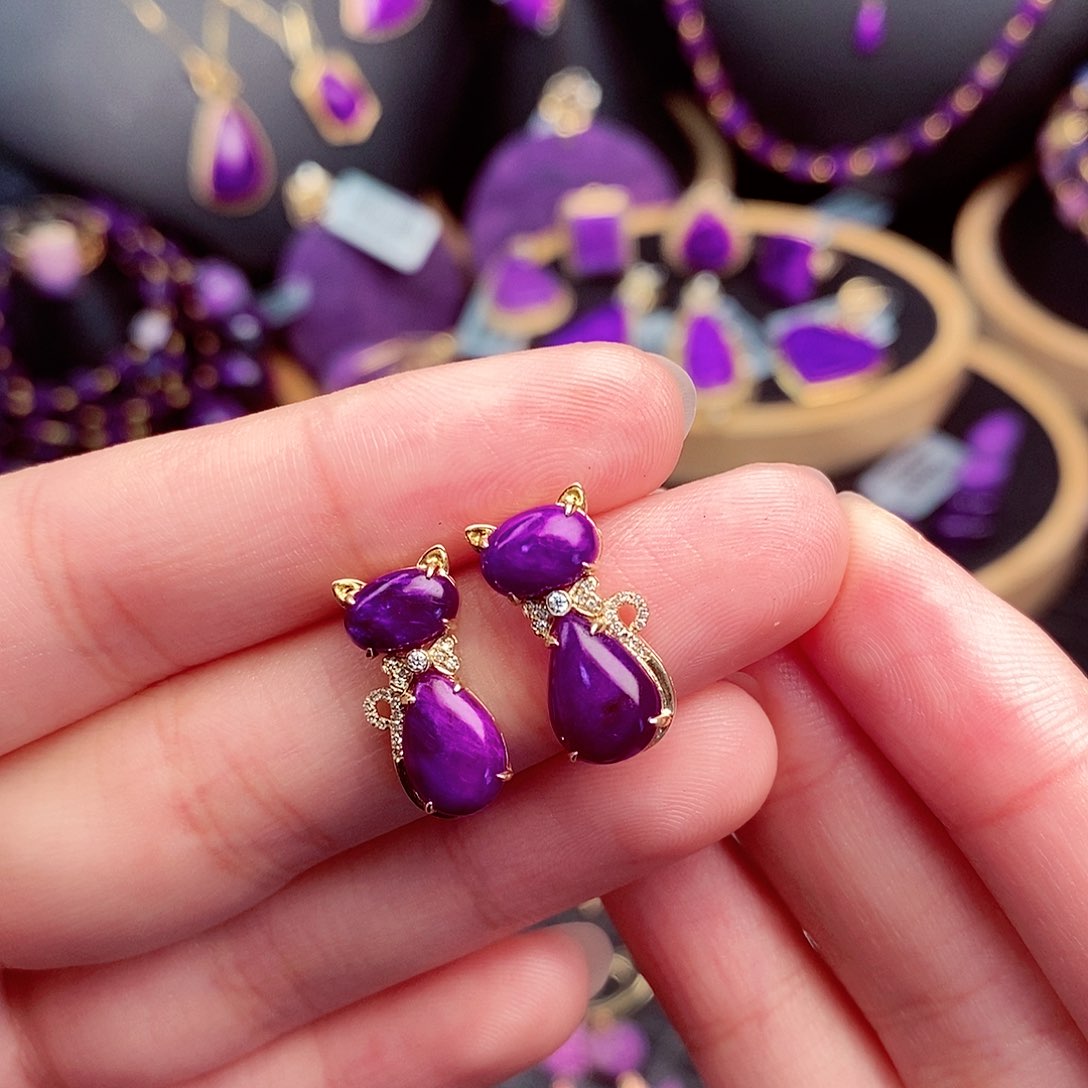 苏纪石（舒俱来）耳饰18K金镶嵌