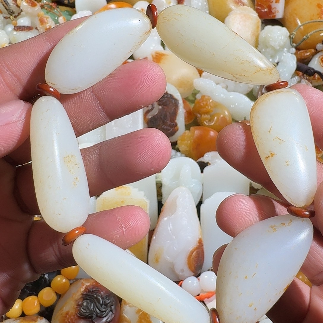 和田玉未镶嵌挂件