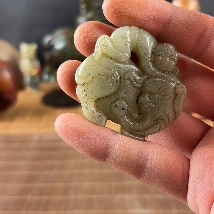 和田玉未镶嵌挂件