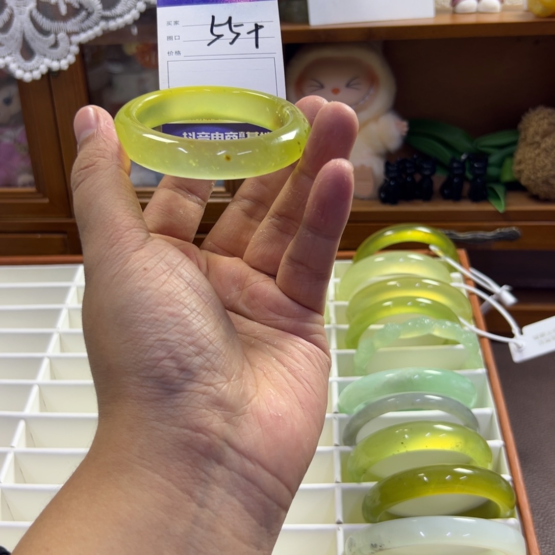 蛇纹石玉未镶嵌手镯397