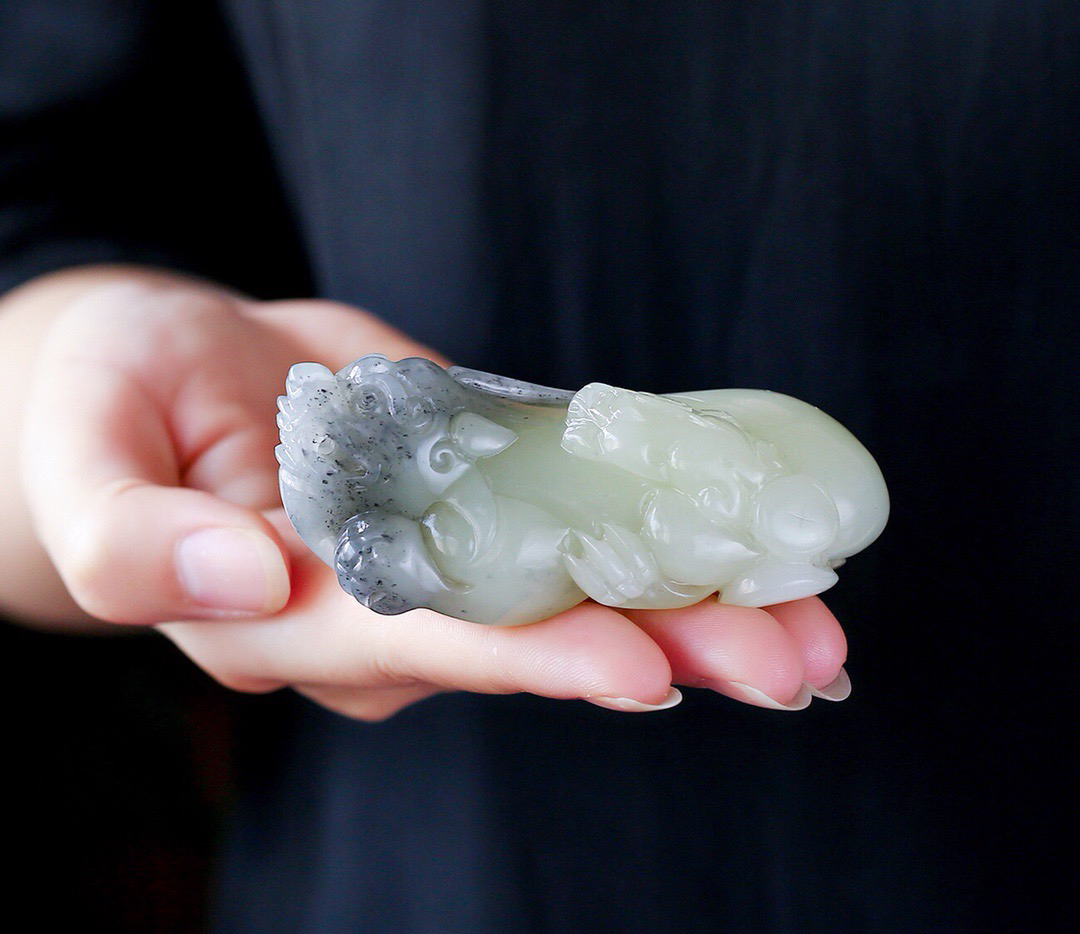 天然和田玉白玉山料观音挂件貔貅手把手持摆件佛牌菩萨手工雕刻