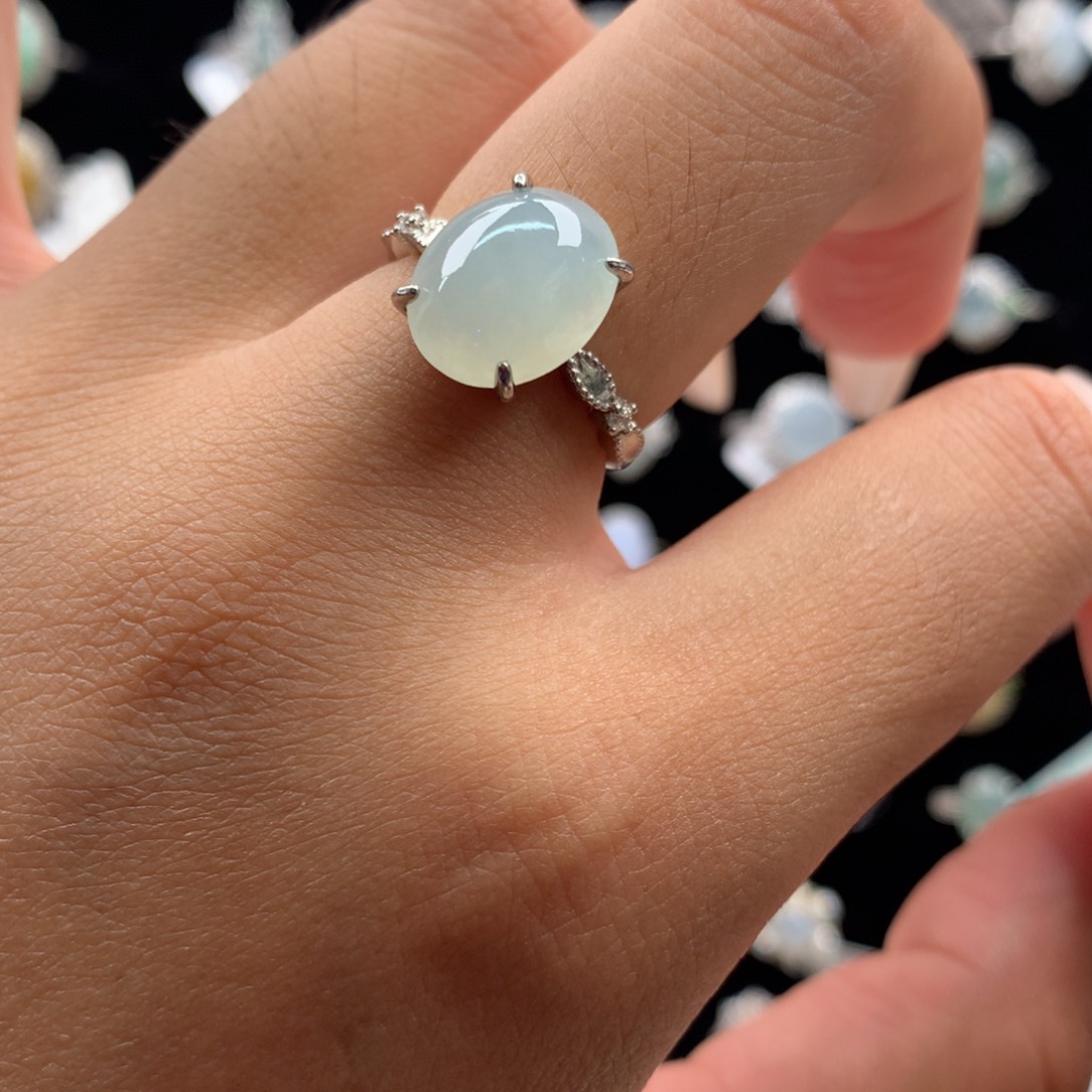 颈饰银S925镶嵌翡翠戒指