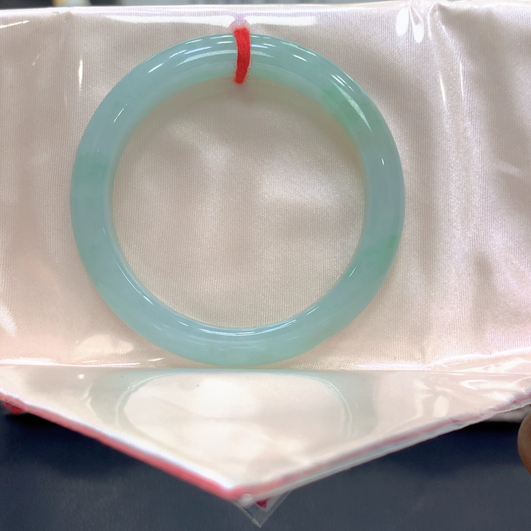 翡翠未镶嵌手镯翡翠10