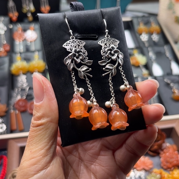 蛇纹石玉耳饰未镶嵌