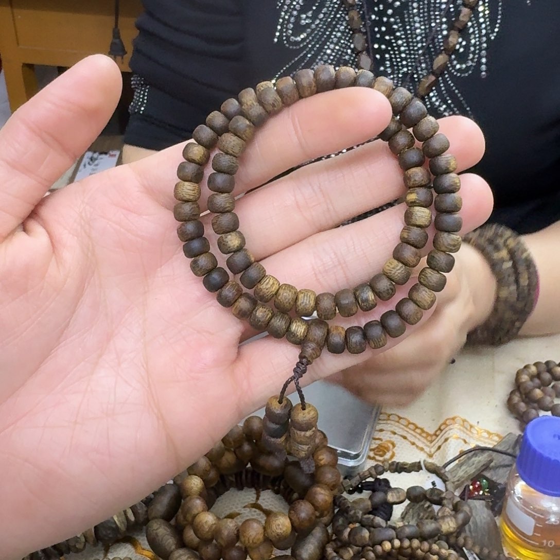 沉香木手串白棋 99 沉算盘珠双圈 0.7-9 克多样性发一