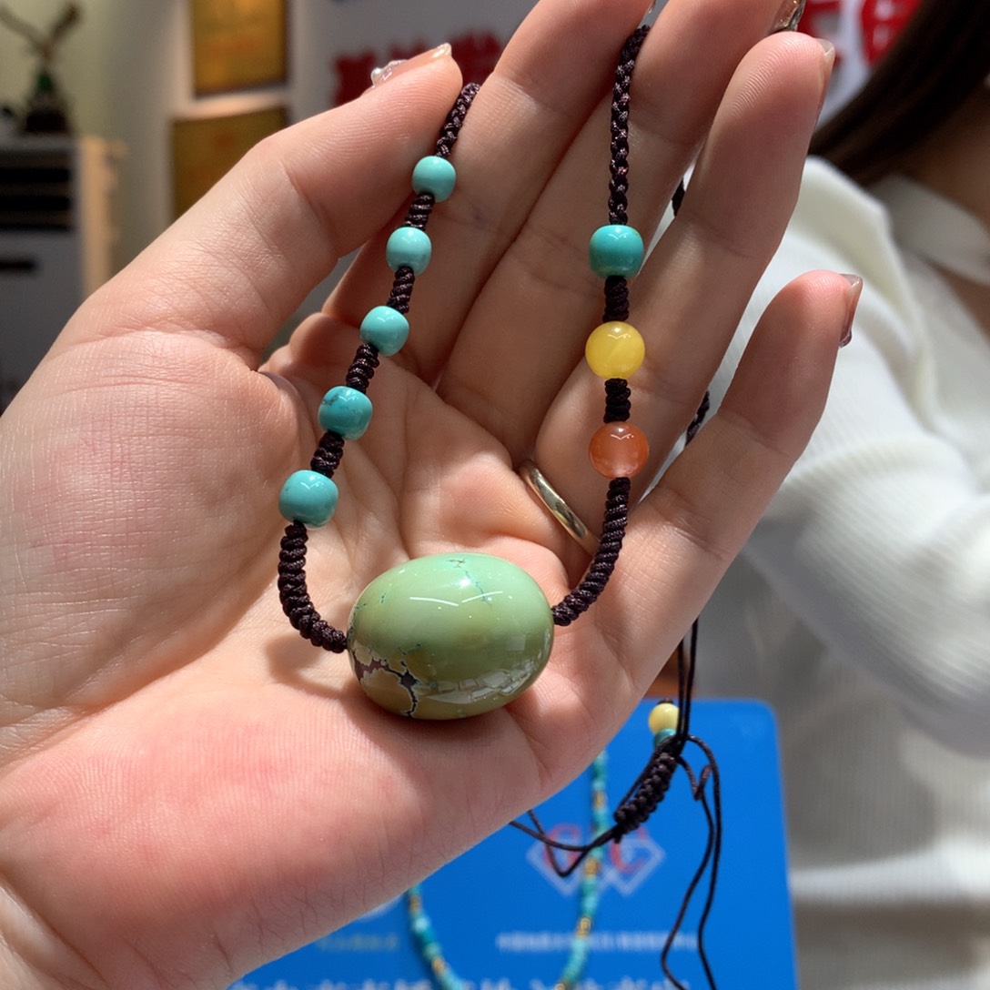 绿松石配饰未镶嵌