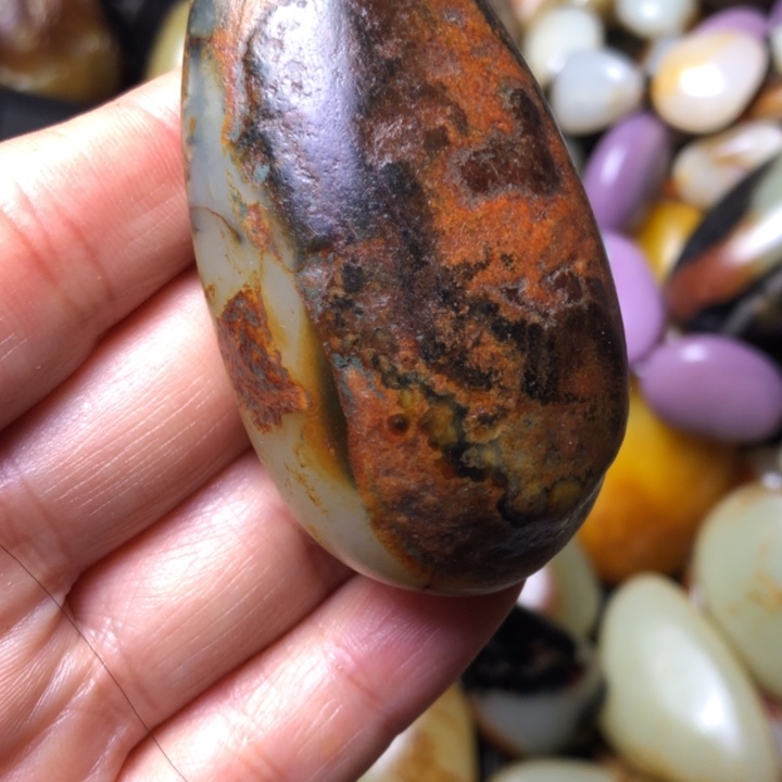 天***事和田玉（翠青玉）未镶嵌珠宝奇石